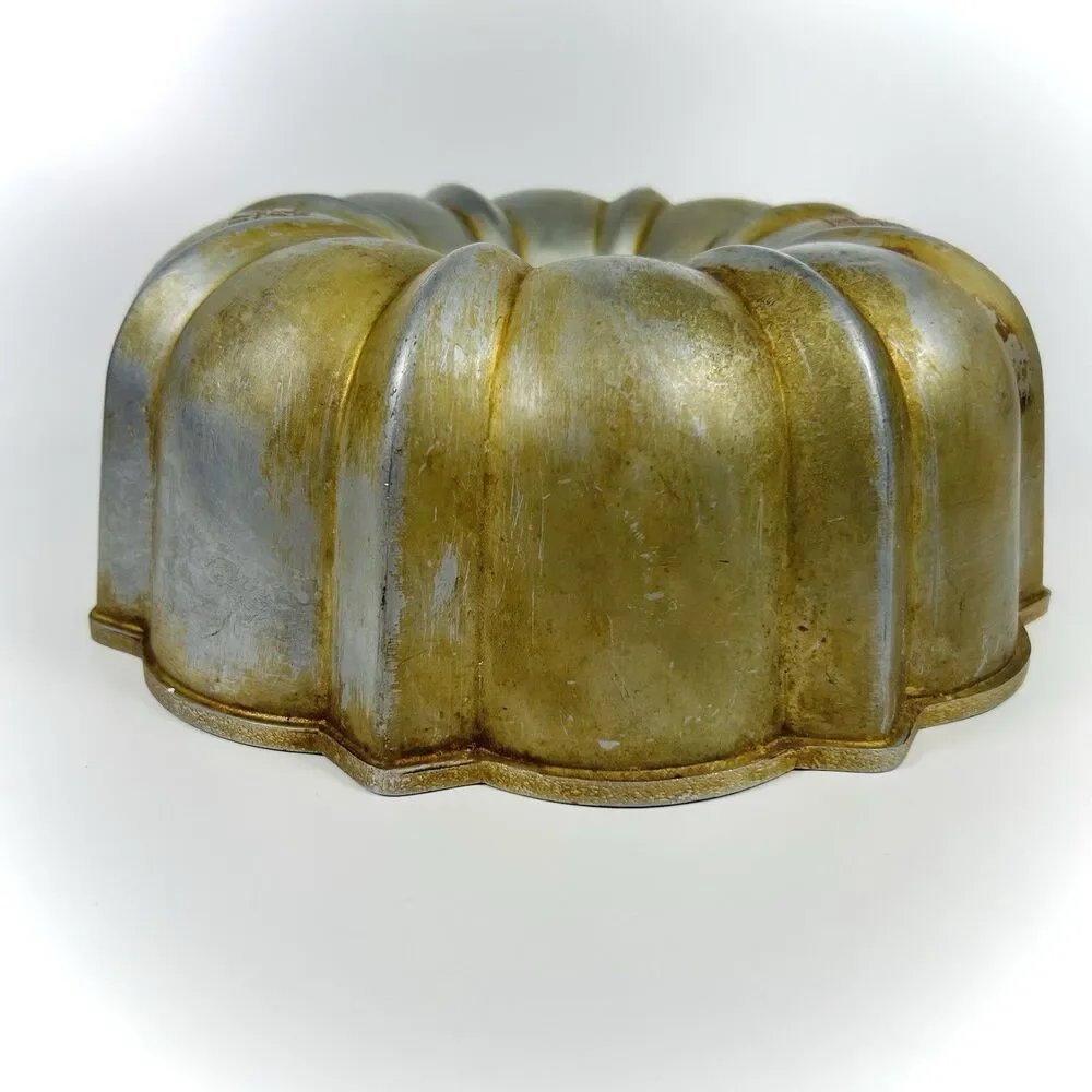 VTG Original Bundt Brand Northland Heavy Aluminum Fluted Tube Cake Pan USA 10 in